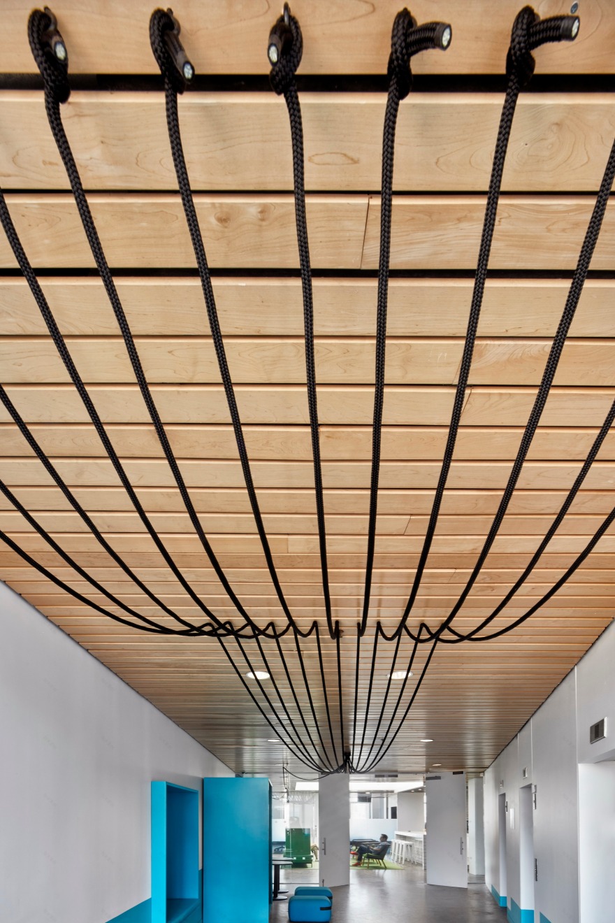 南非之源遇上纽约 SOHO | Ghislaine Viñas 的创意办公设计-13