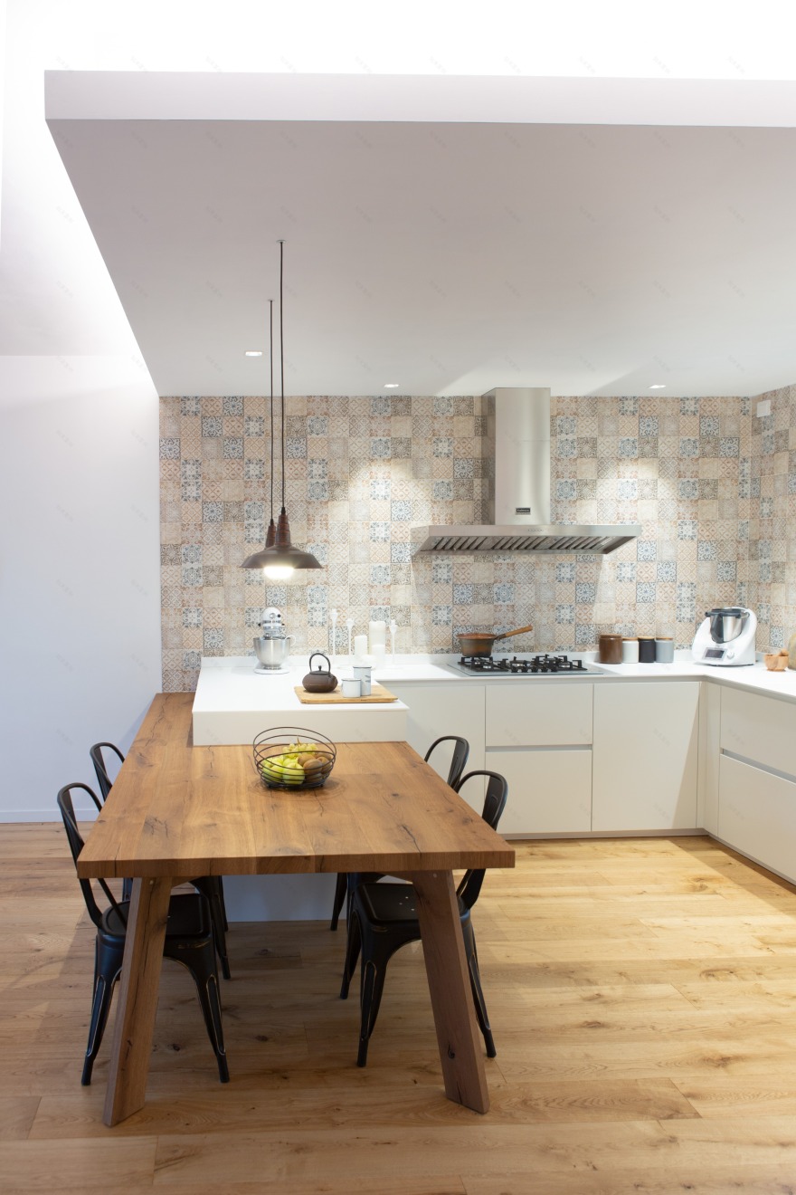 80 年代风格家居翻新,温馨简约厨房设计-3