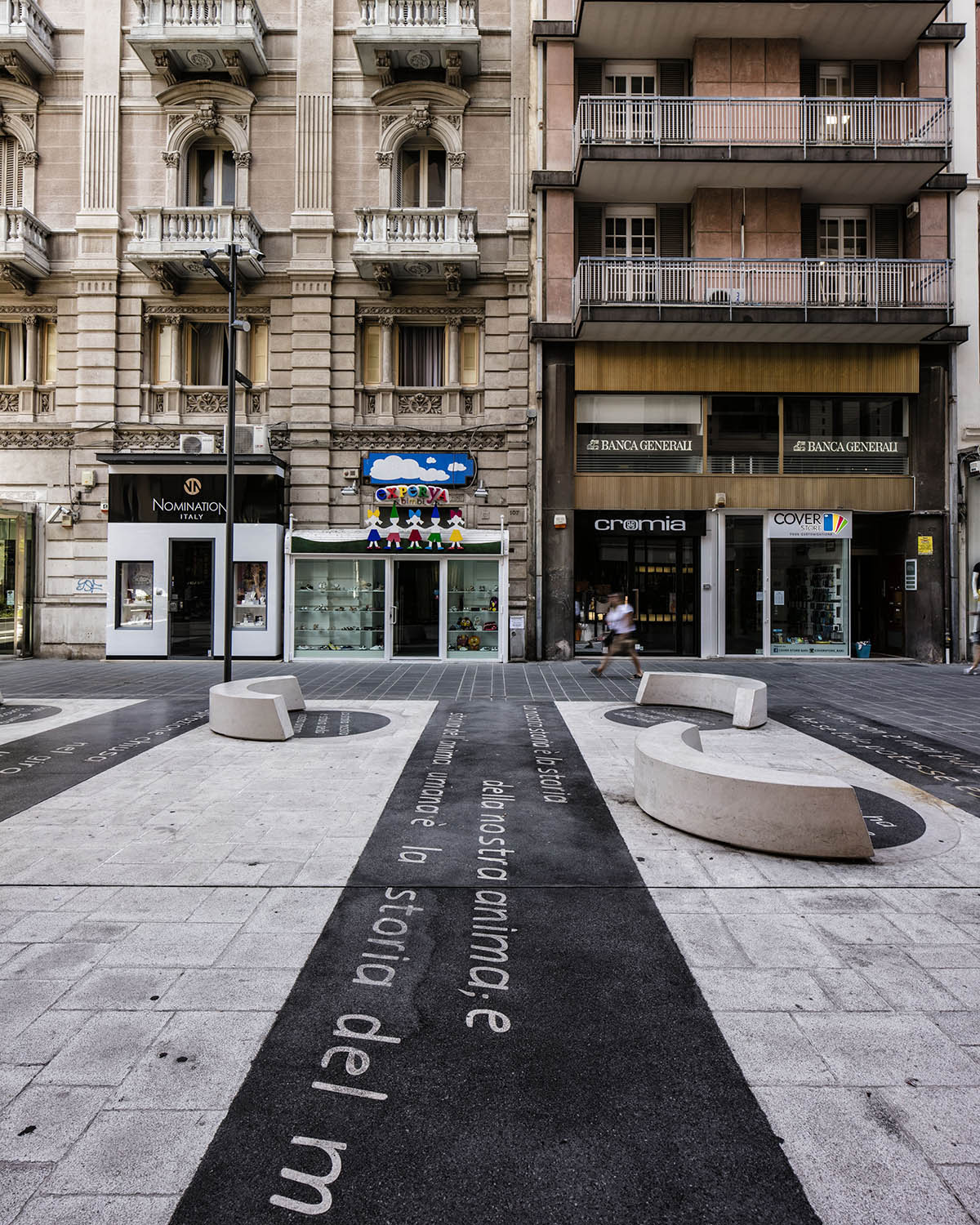 巴里市 Via Sparano 街道重生 | 城市公共空间与商业文化的完美融合-11