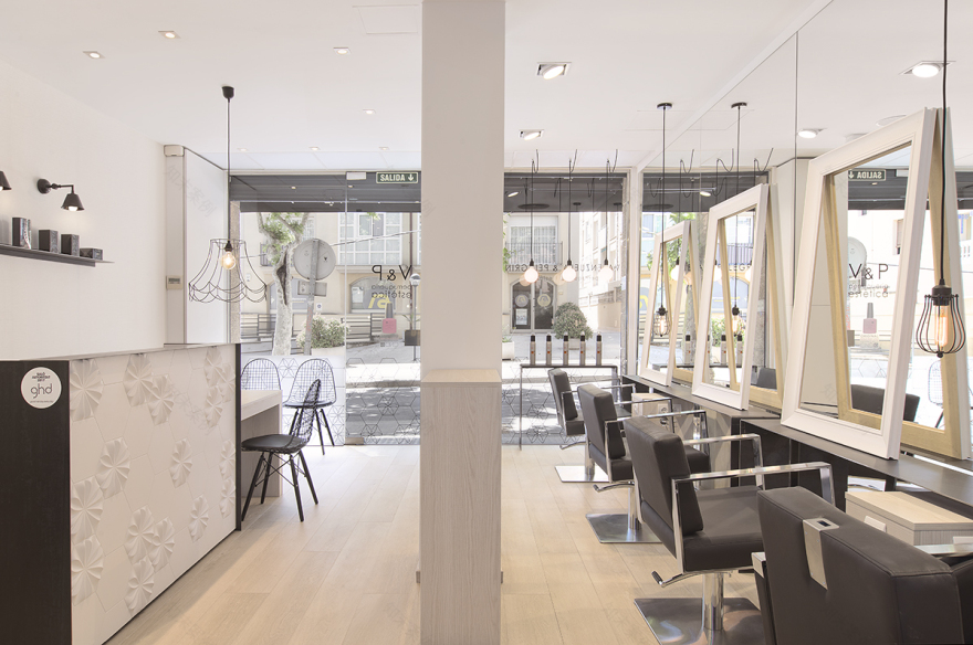 巴塞罗那理发店翻新,简约风格提升功能性-1