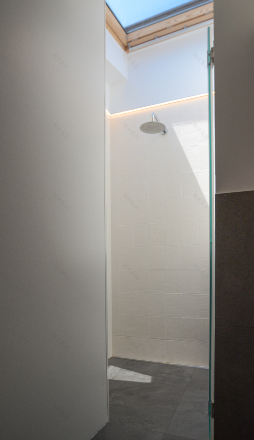 意大利古老住宅的现代改造-10