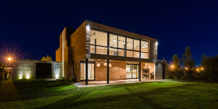 自然与生活共融的别墅设计-40