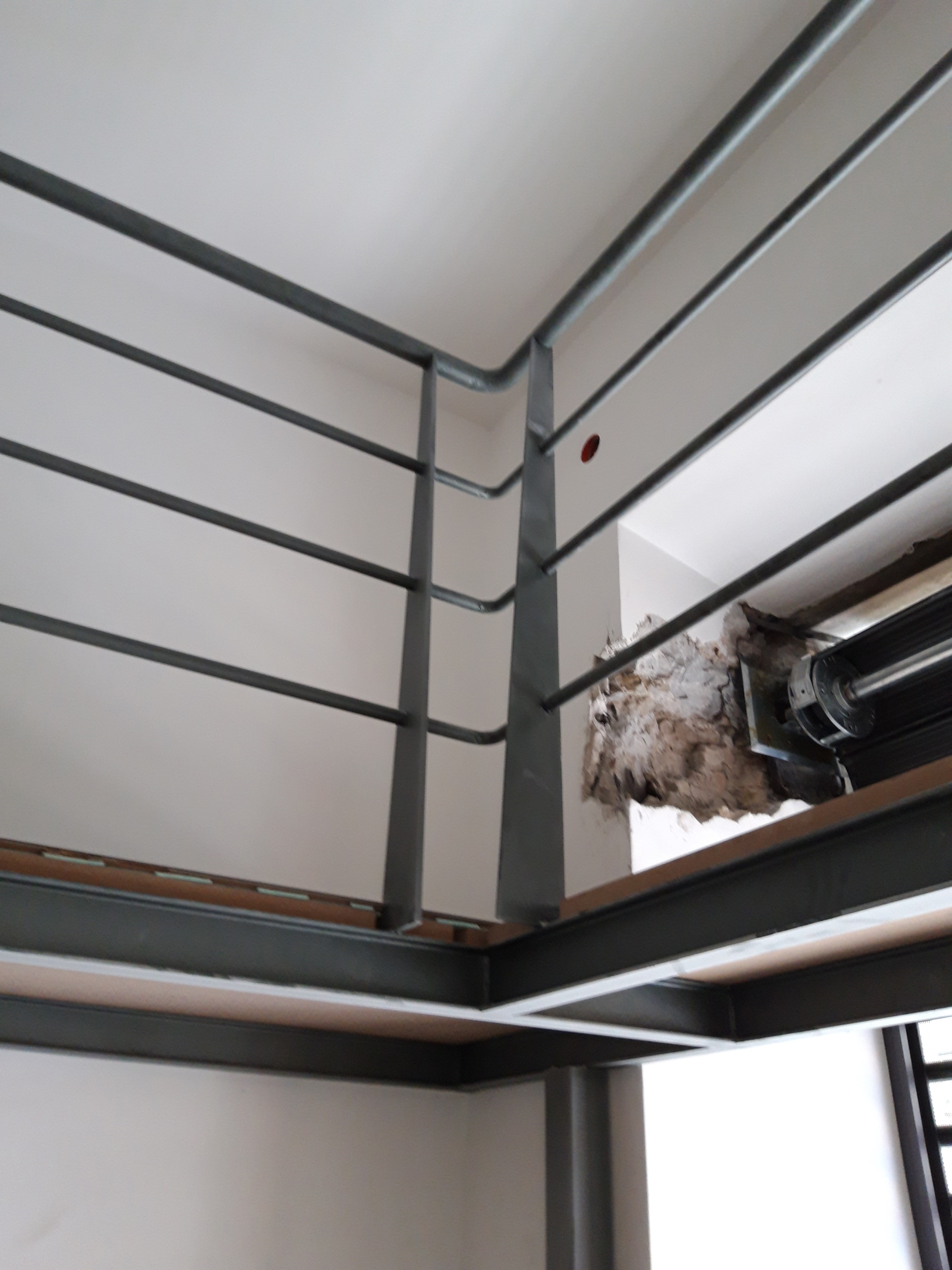 旧建筑新生的商业空间-10