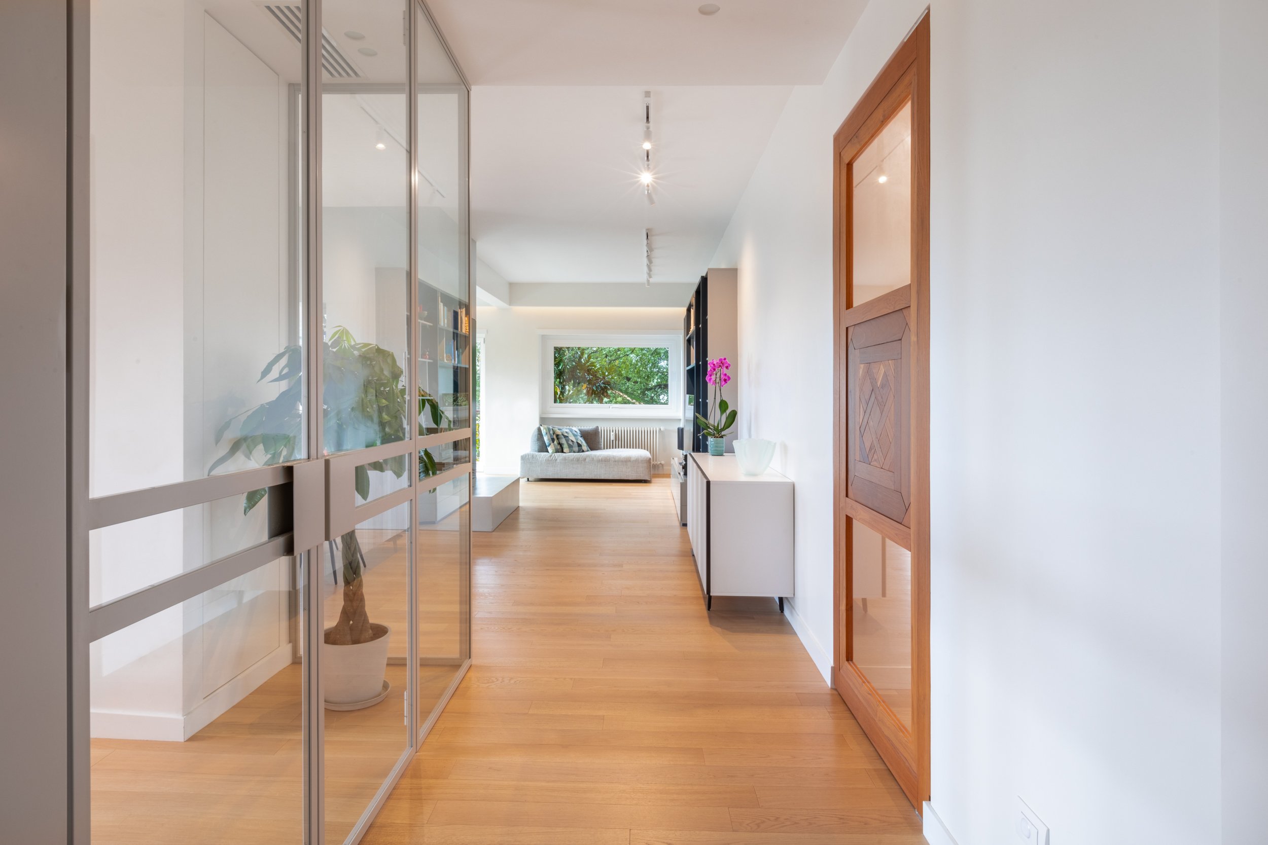 绿意盎然，罗马公园公寓的室内设计之旅-1