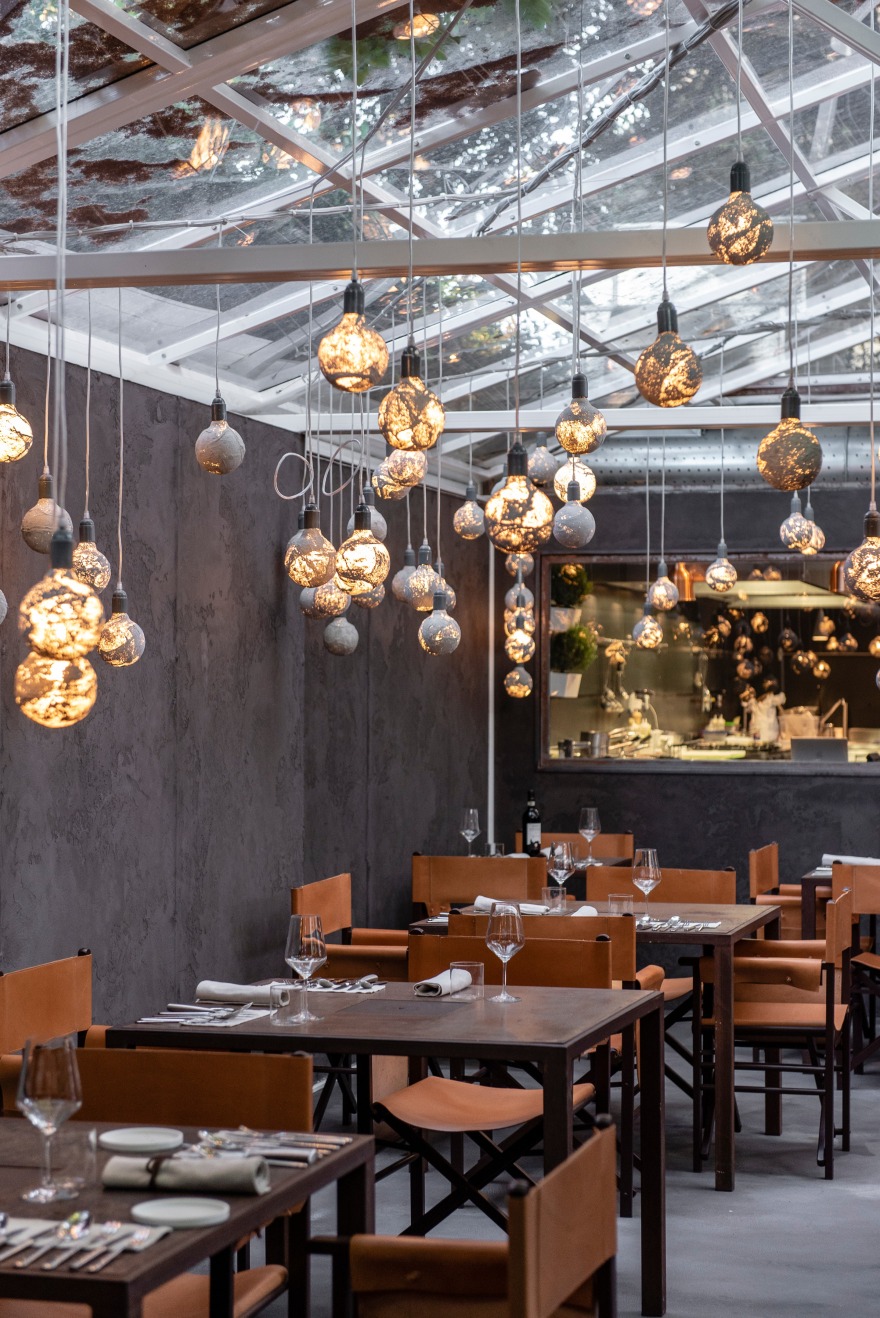 "美食建筑学"餐厅 | 融合自然的开放式设计-15