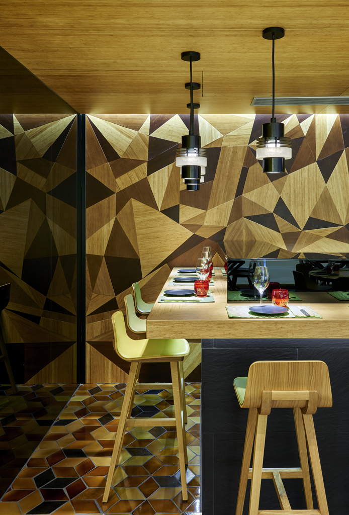 巴塞罗那的日 Peru 餐厅 · 融合文化的美食空间-10