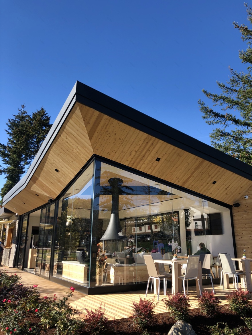 雪山酒店的温馨小屋设计-26