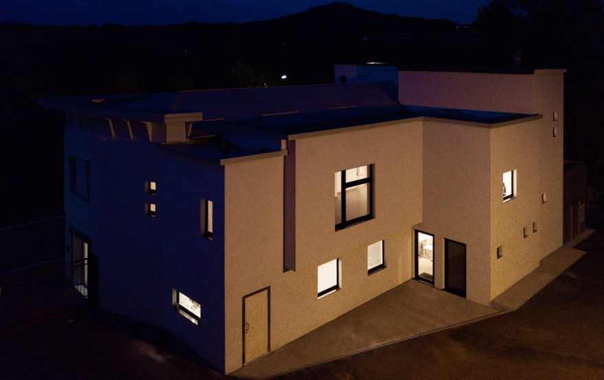 Scardina Distillery 60 年代办公楼翻新-2