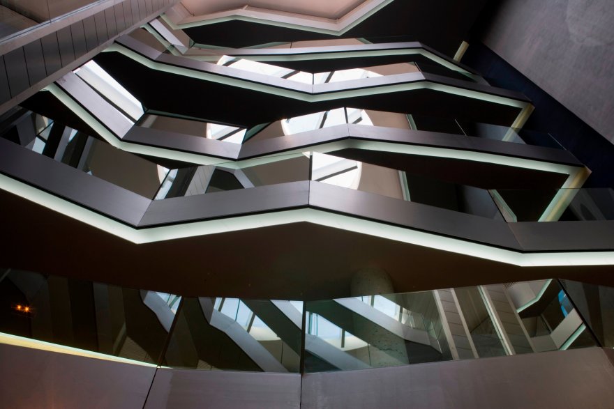 节能环保的“中央广场”建筑-1