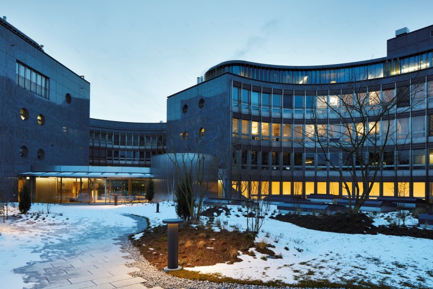 EF Zurich Office | 瑞士金融中心的教育先驱-2