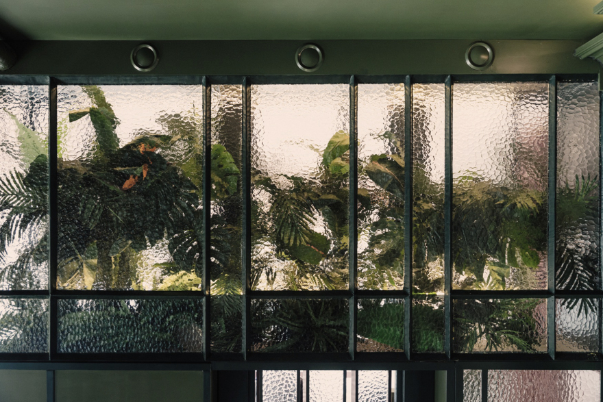 阿姆斯特丹高端大麻店,艺术装饰与现代风格完美融合-5