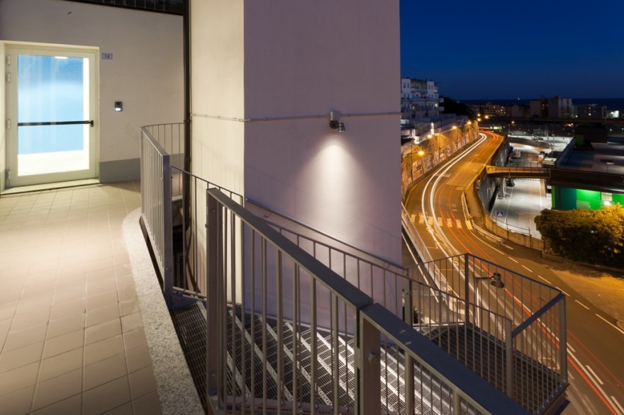 多功能青年聚合区 · 简约现代的社区公共空间重塑-3