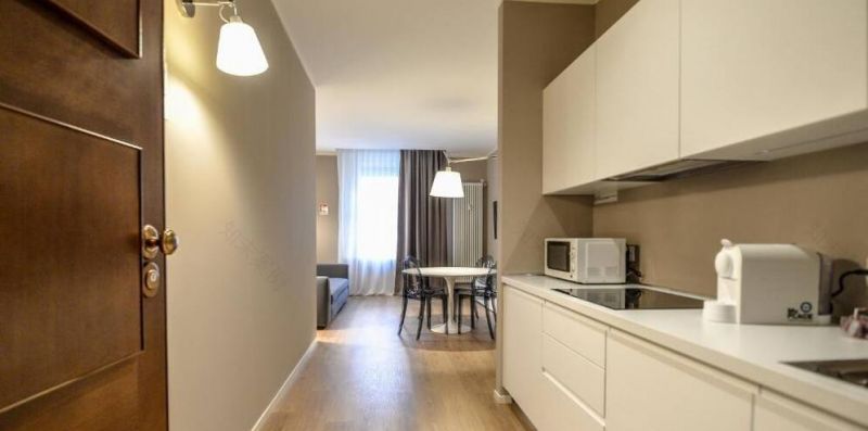 米兰 Porta Vittoria 经典建筑里的时尚租赁公寓-8