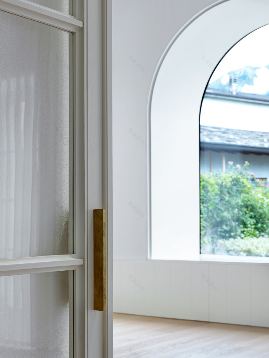 意大利 Morbegno 老建筑翻新,经典与现代的完美融合-1