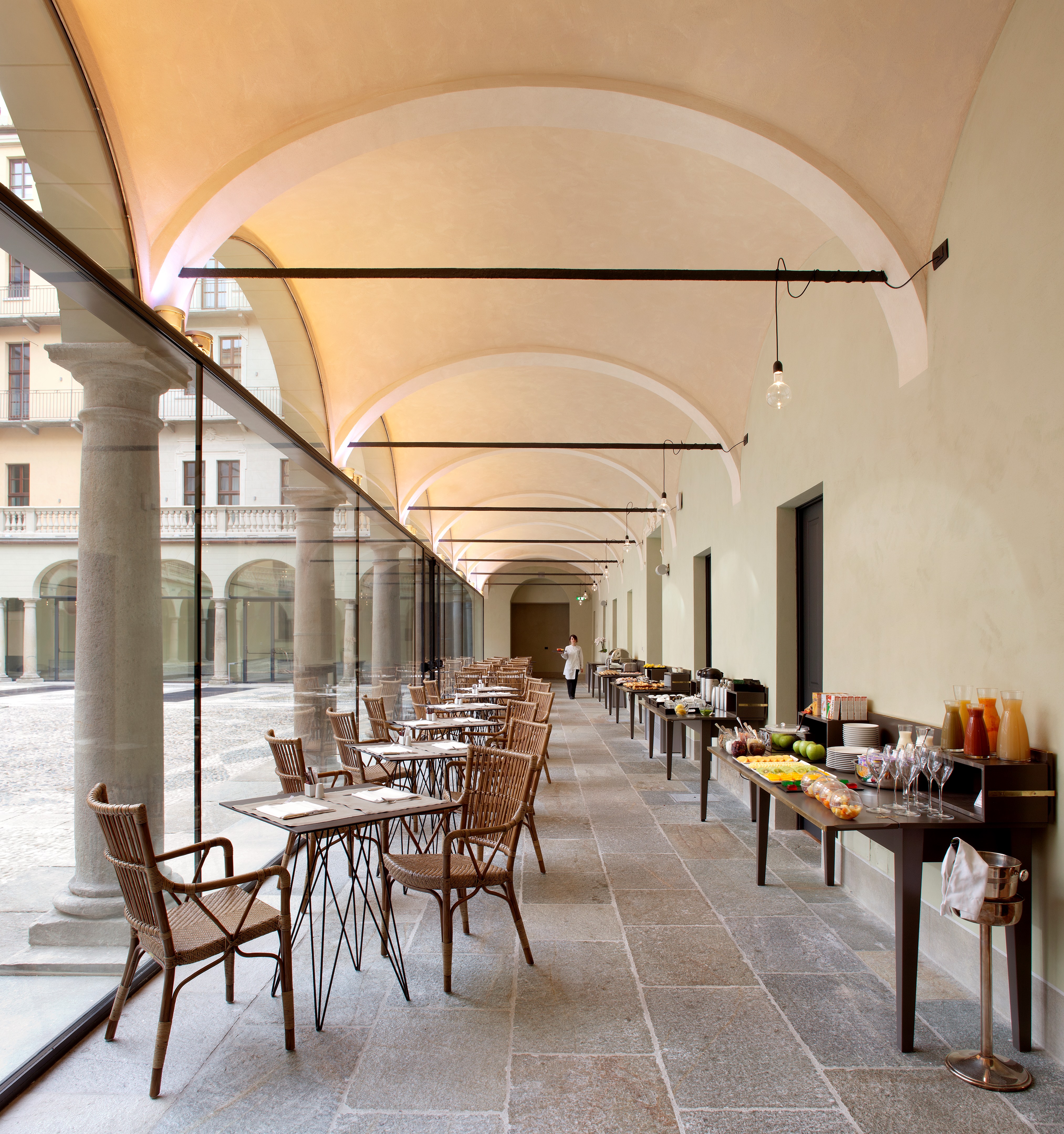 PROGETTO DI RISTRUTTURAZIONE EDILIZIA CON CAMBIAMENTO DI DESTINAZIONE D'USO DA RESIDENZIALE A D ELL'ISOLATO SAN BARTOLOMEO A TORINO-15