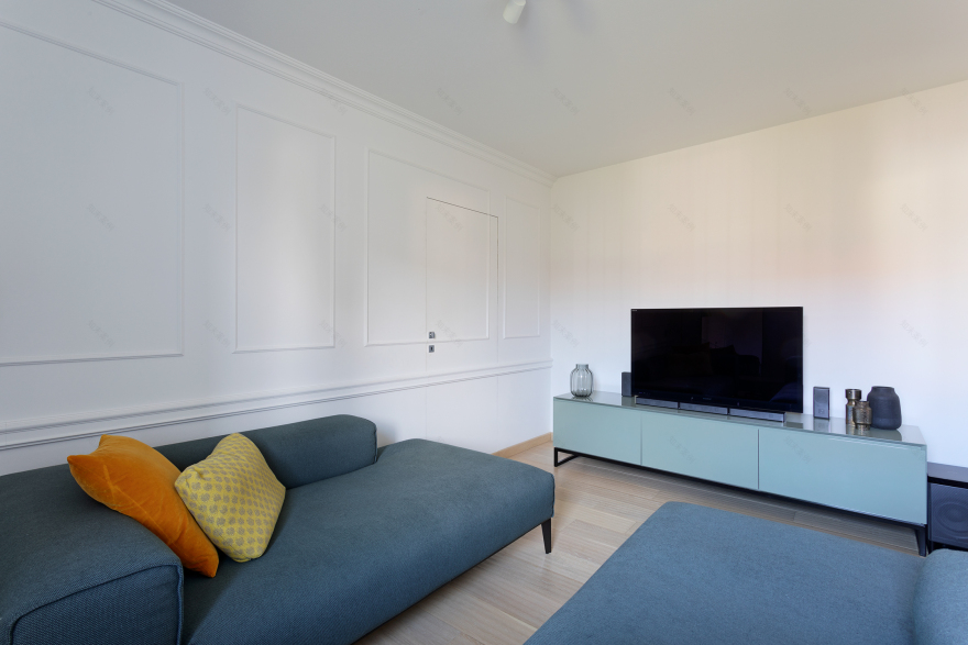 绿意盎然的意式别墅家居设计-23