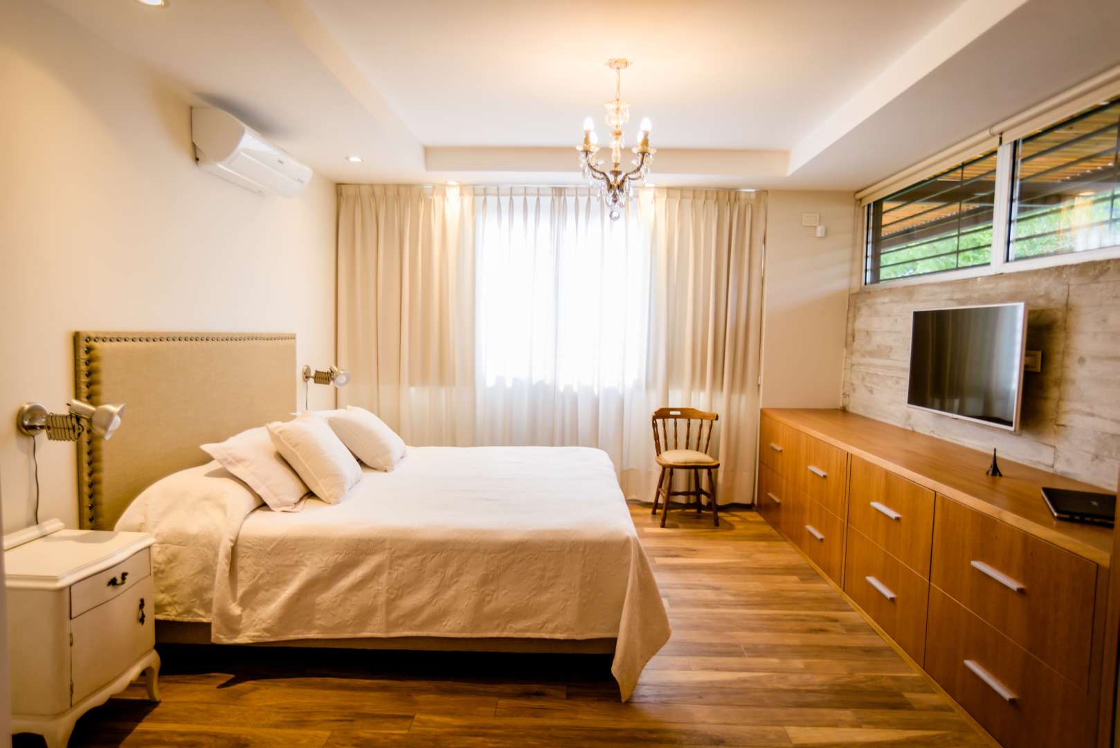 简约之居，功能齐全的家庭聚会空间-31