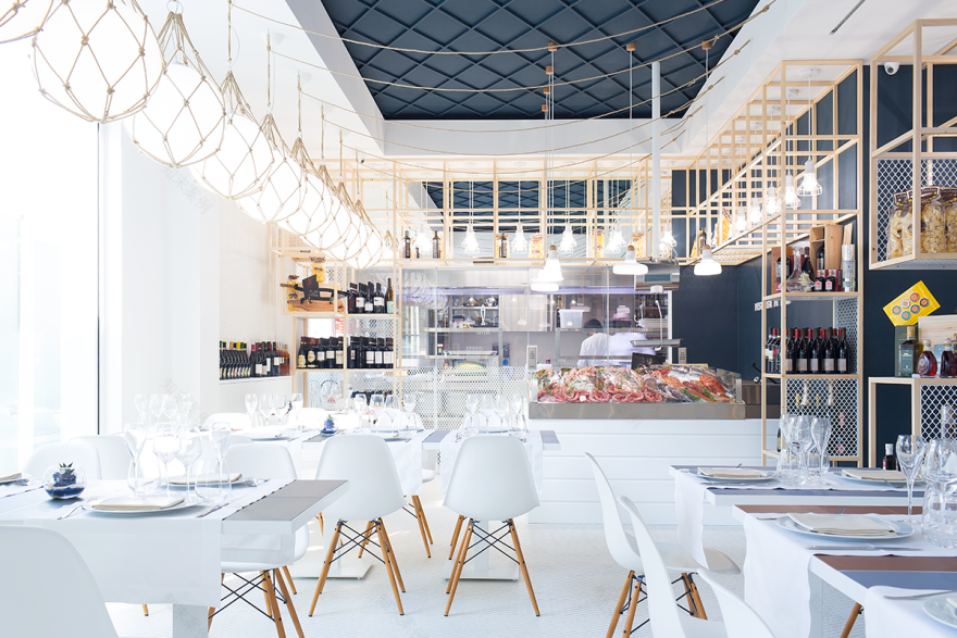 海洋主题西餐厅设计,意大利南部风情浓郁-0