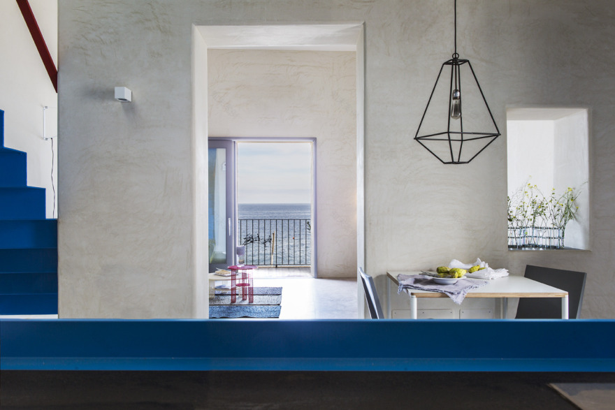 地中海风情的三层别墅设计-0