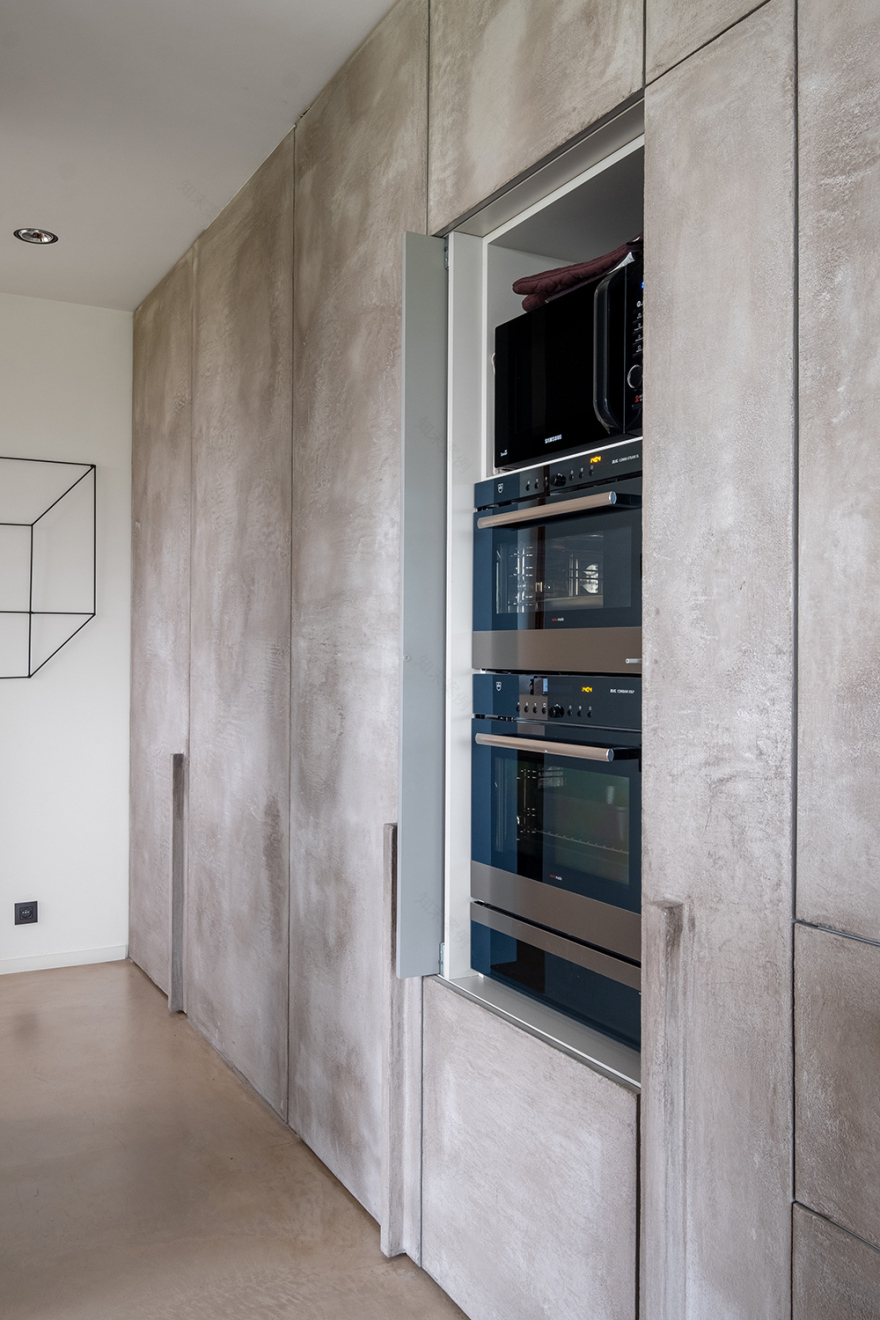 比利时私人别墅 | 极简几何与自然景观的完美融合-13