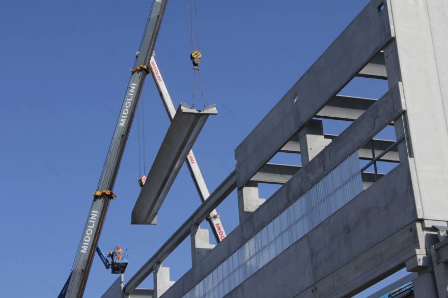 意大利钢铁工厂的现代化改造-7