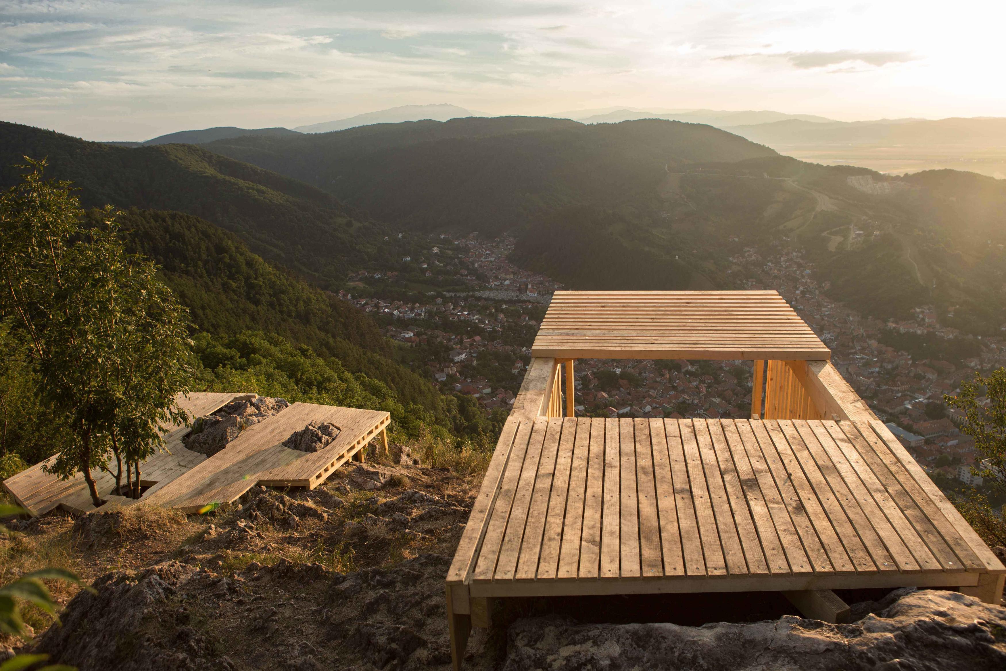 罗马尼亚 Brasov 自然保护区的生态建筑佳作-0