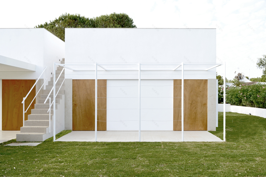 意式简约别墅设计,白色之城尽收眼底-9