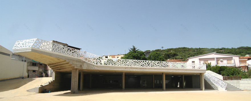 Badesi 广场修复-1