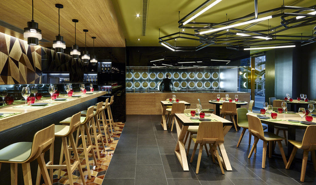 巴塞罗那的日 Peru 餐厅 · 融合文化的美食空间-3