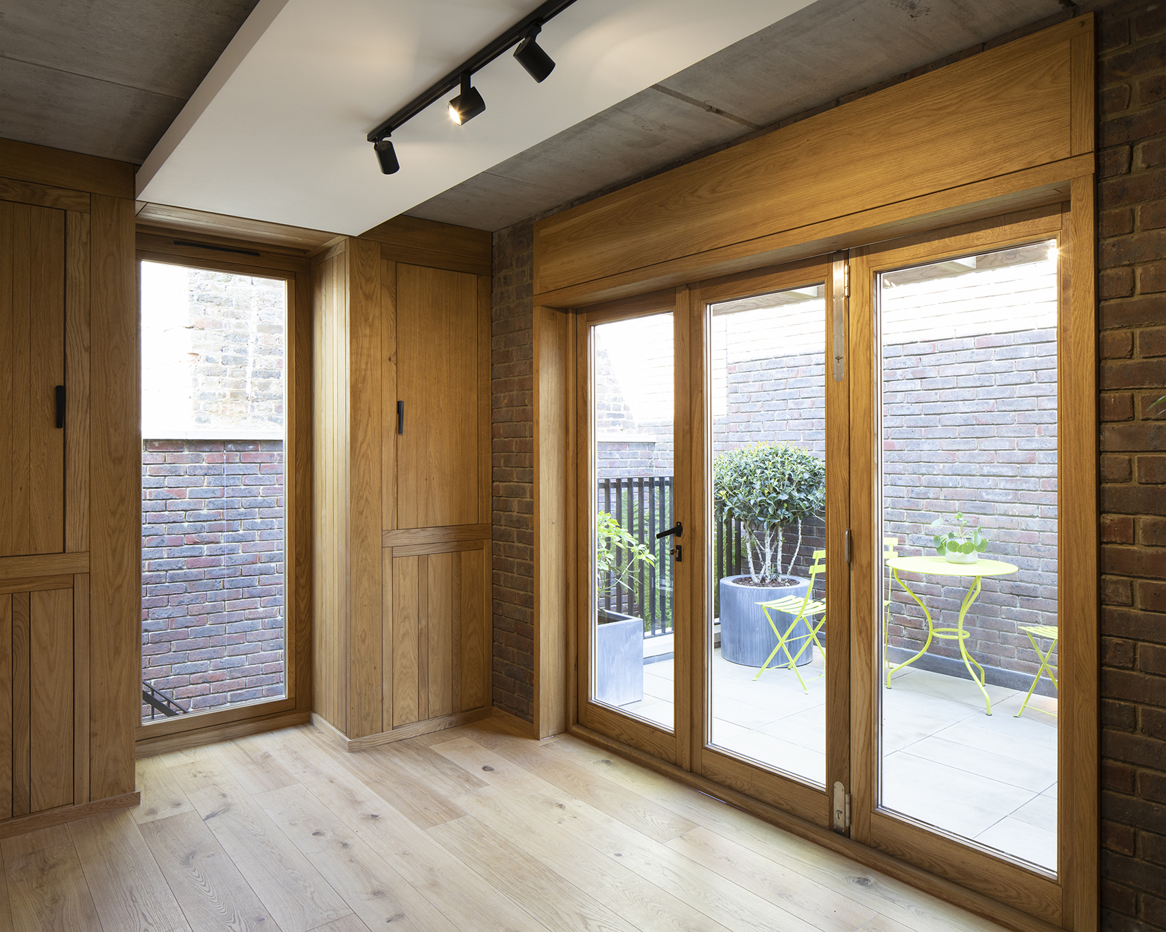 南华克砖宅 · 伦敦旧车库上的现代设计丨英国伦敦丨Satish Jassal Architects-25