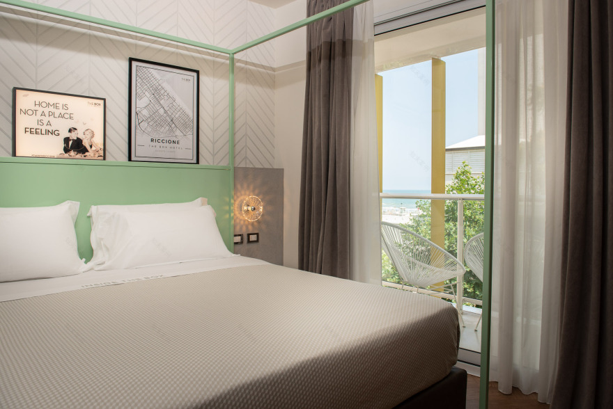 意大利海滨酒店“The Box”以简约哲学打造舒适空间-54