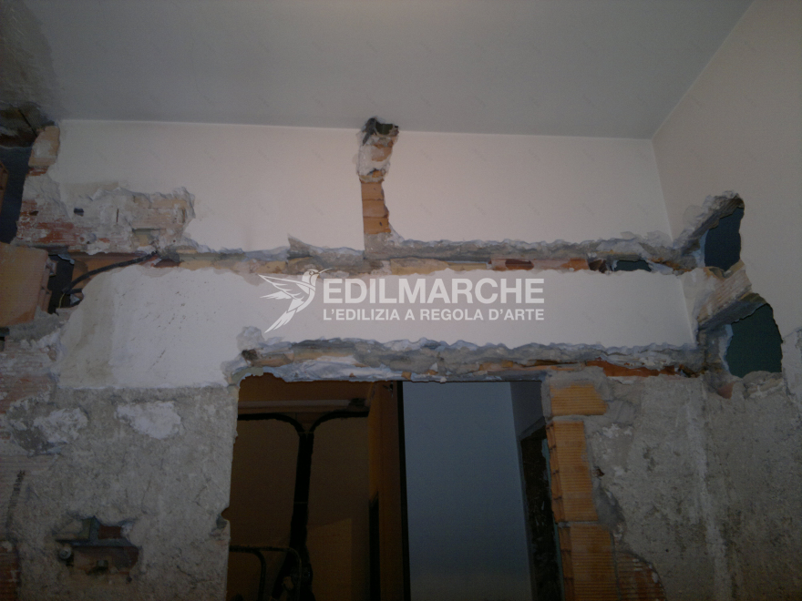 140 平米马切拉塔公寓翻新,自然木色与柔和色调的优雅融合-7