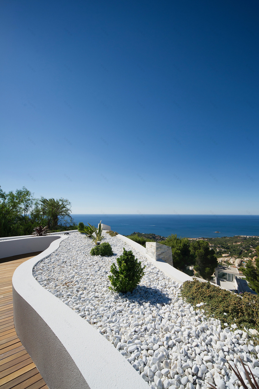 融合传统与自然的阳光顶层公寓-2