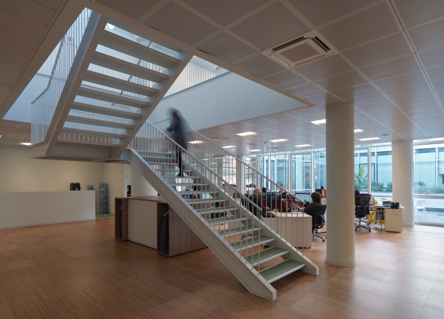 废弃工厂变身为绿色环保的 Arcaplanet 总部-5