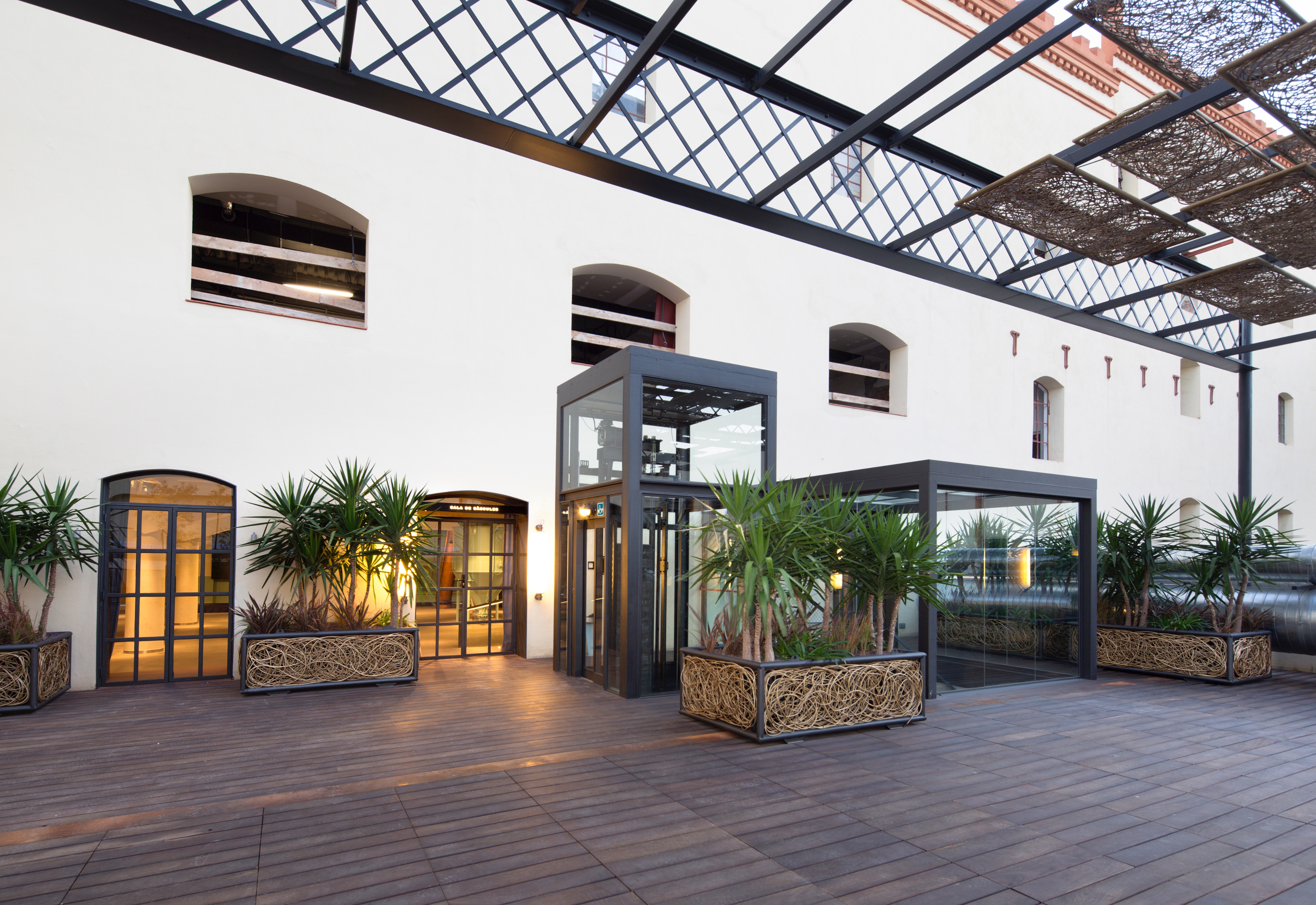 巴塞罗那 DAMM 啤酒厂重生-10