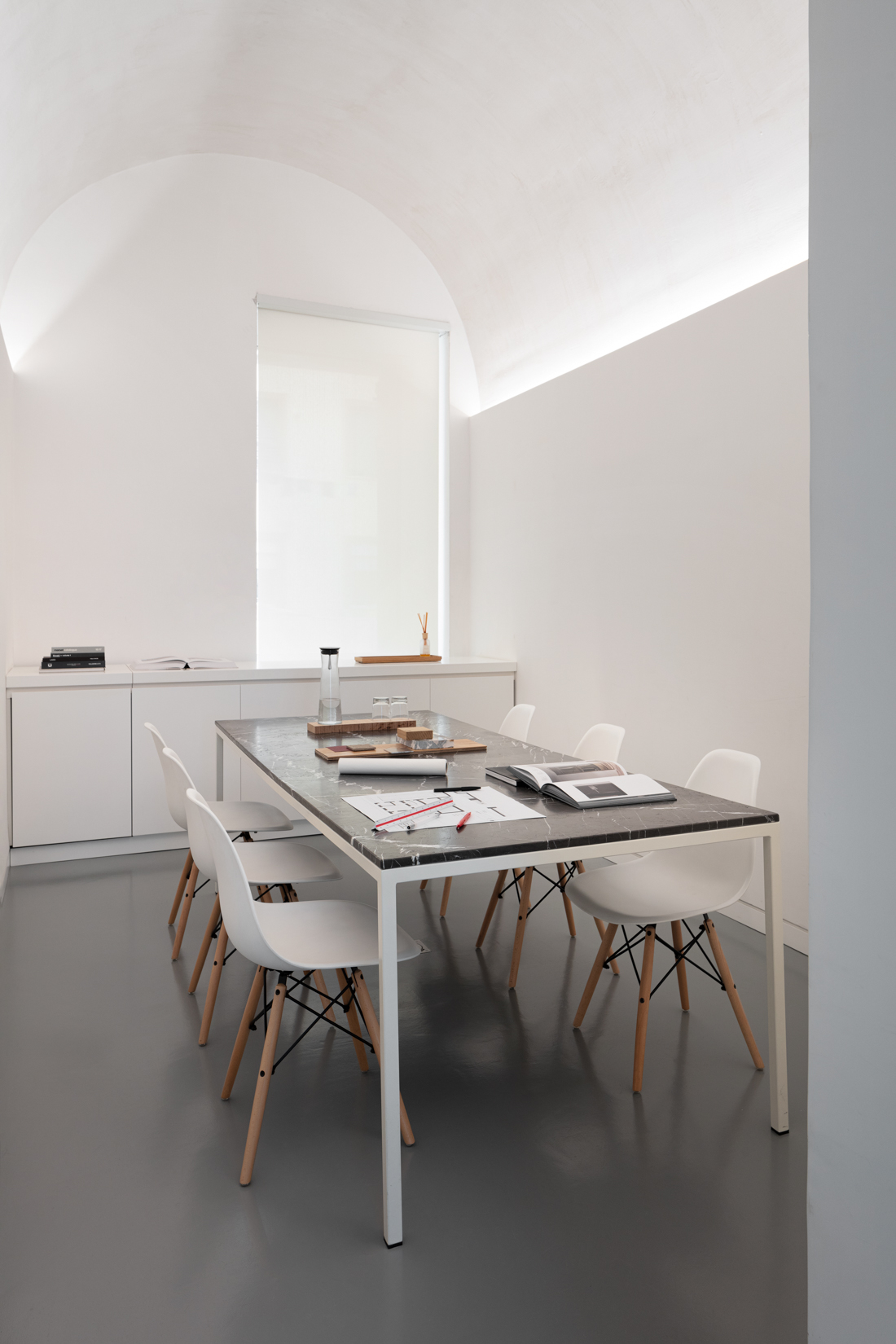 明亮开放的现代办公空间丨意大利那不勒斯丨FADD 建筑师工作室-5