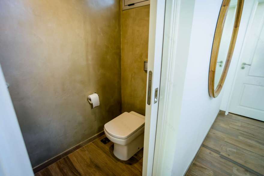 简约之居,功能齐全的家庭聚会空间-25