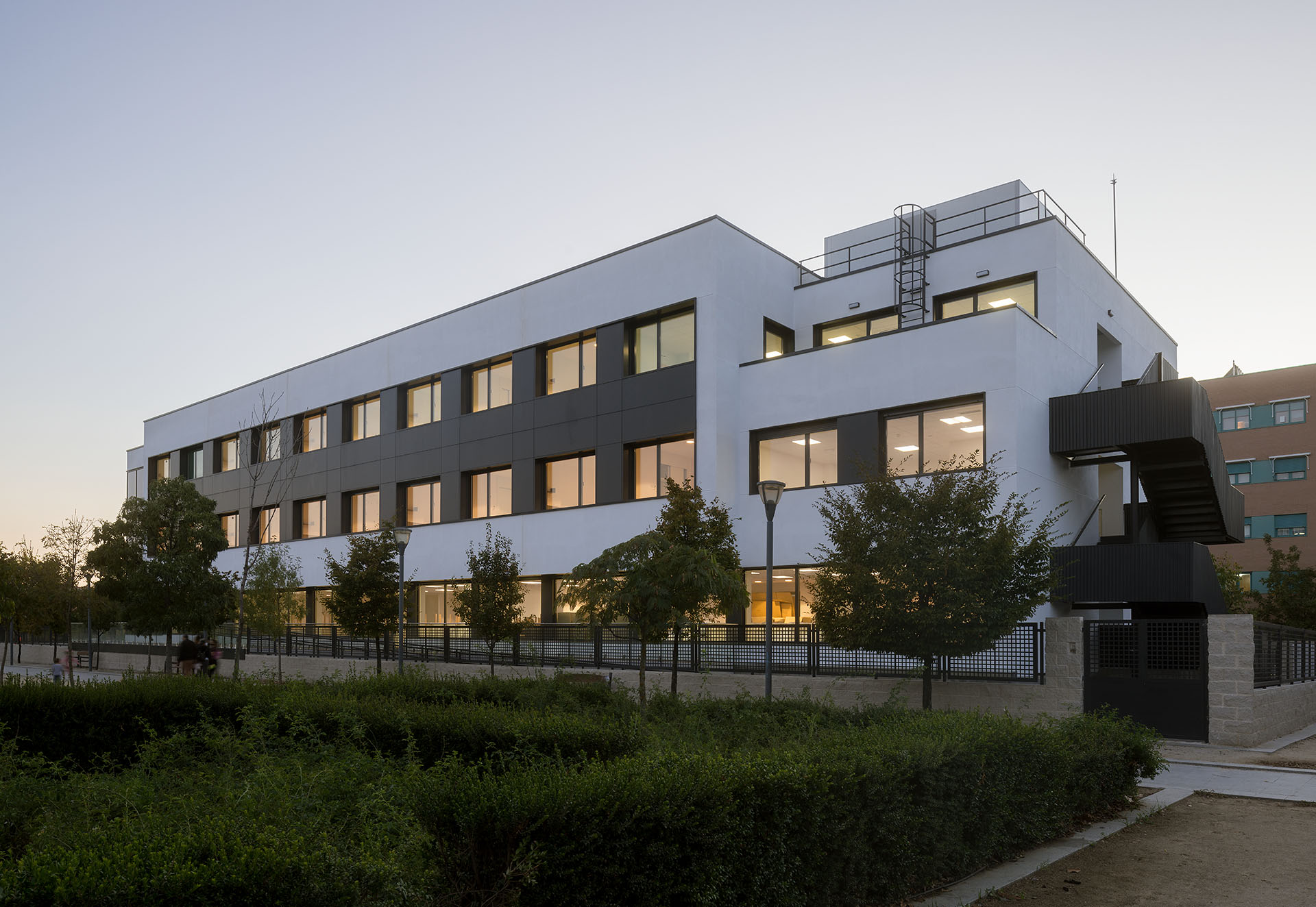 公园中的养老住宅-15