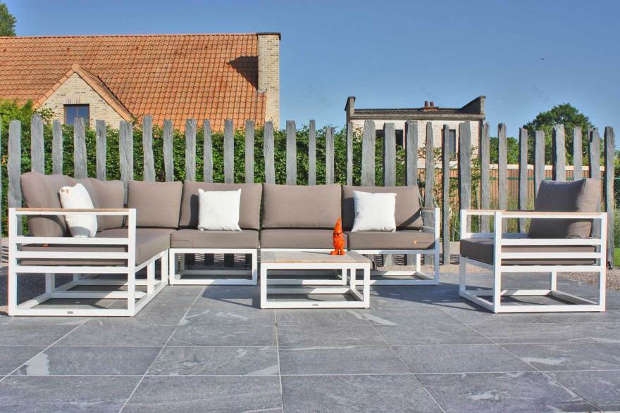 布鲁塞尔私人别墅 | 户外庭院的创新设计-9