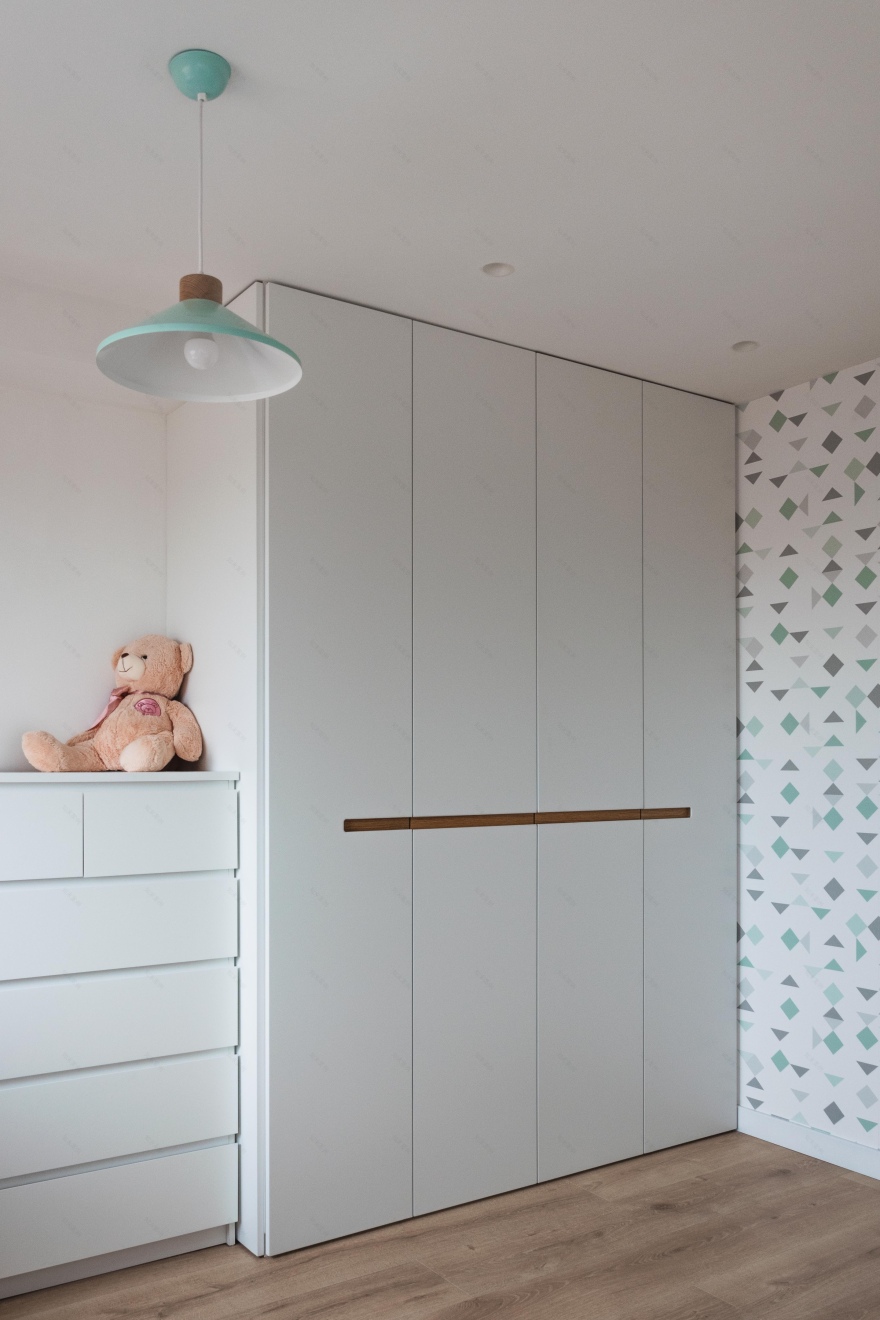 融合 90 年代建筑的现代平层设计-13