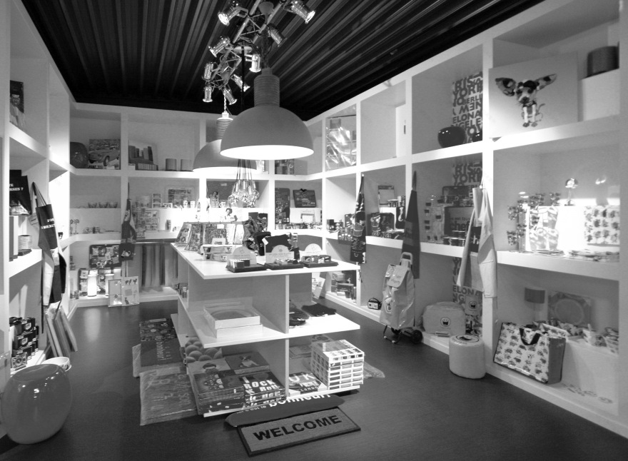 比利时 Soheit-Tinlot 3000 平米家居装饰商店设计-8