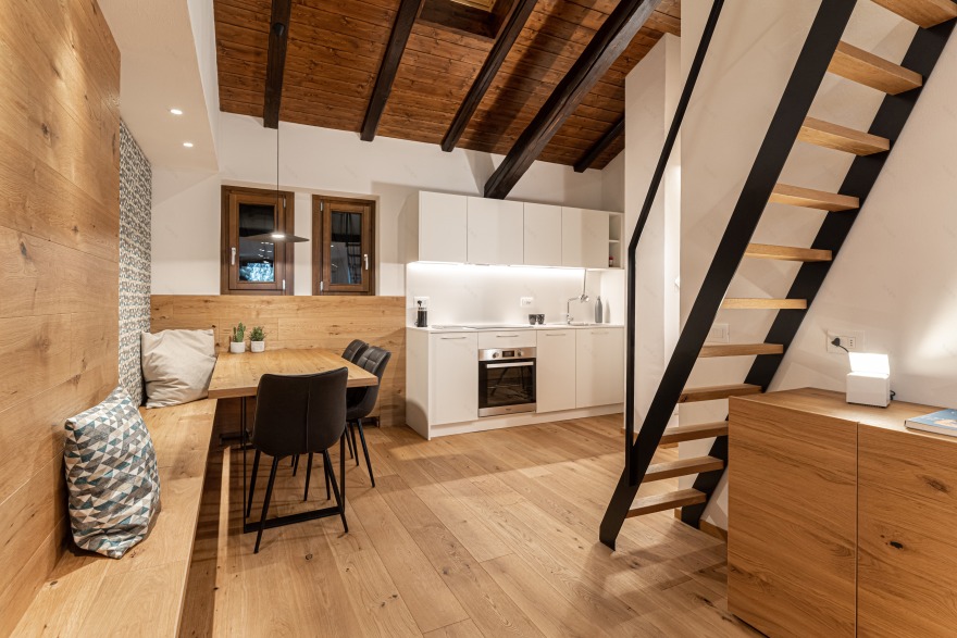 自然材料打造温馨阿尔卑斯风格小公寓-2