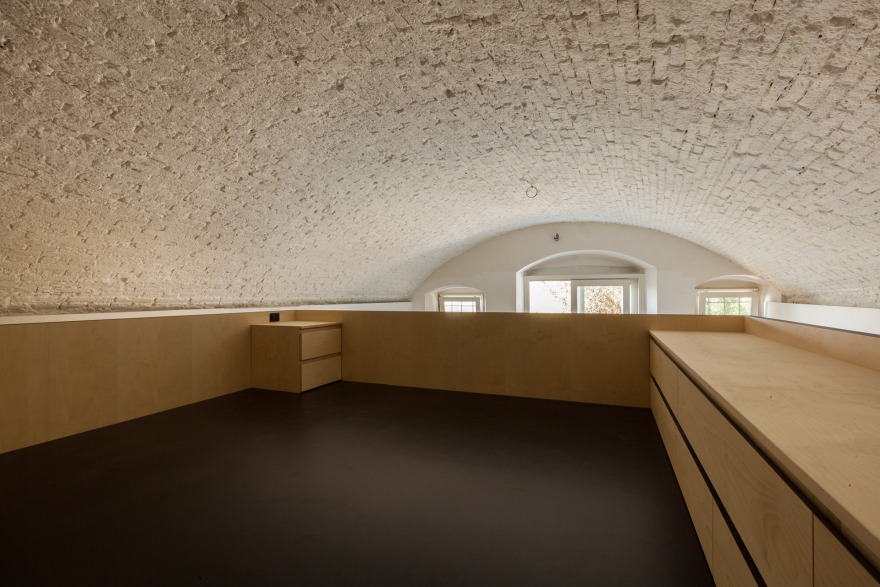 佛罗伦萨别墅地下室变公寓设计-10