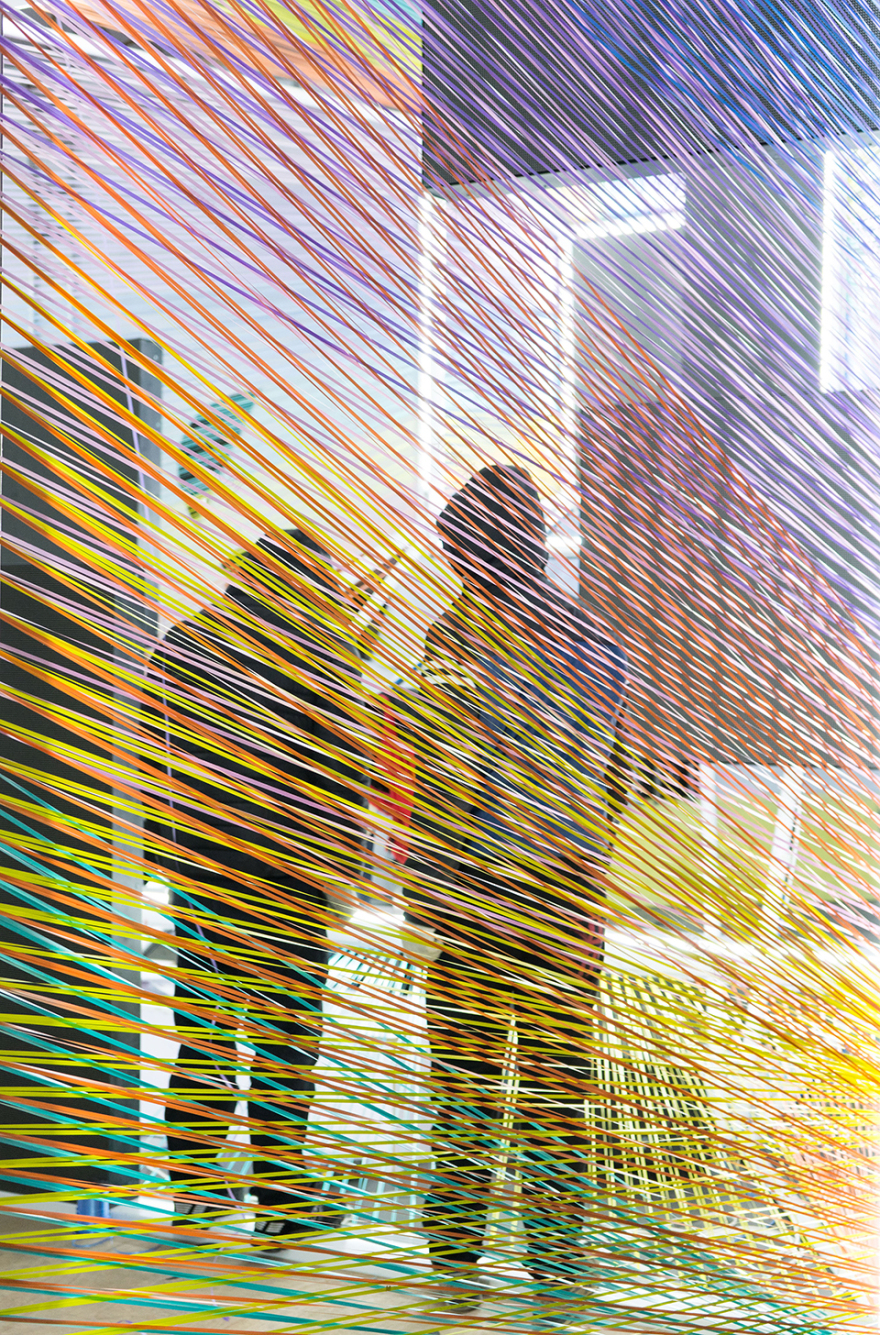 《VOGUE FNO 艺术橱窗》 | 都市绚丽与繁华的礼赞-12