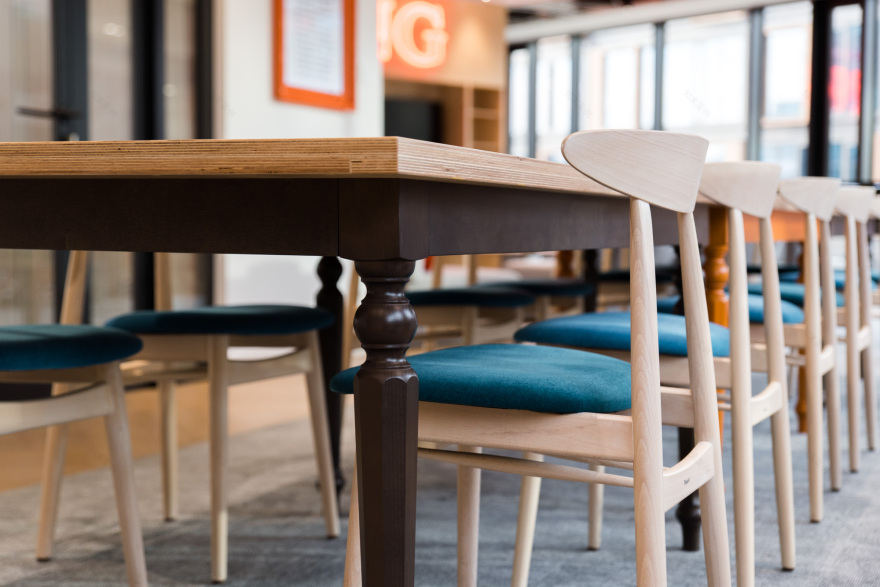 波兰 ING Tech 新办公室,现代与传统的美妙融合-25