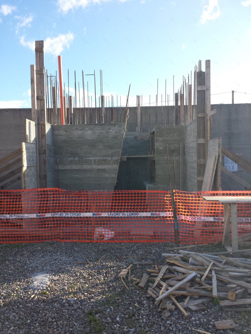 简约优雅的私人墓园小教堂设计-14