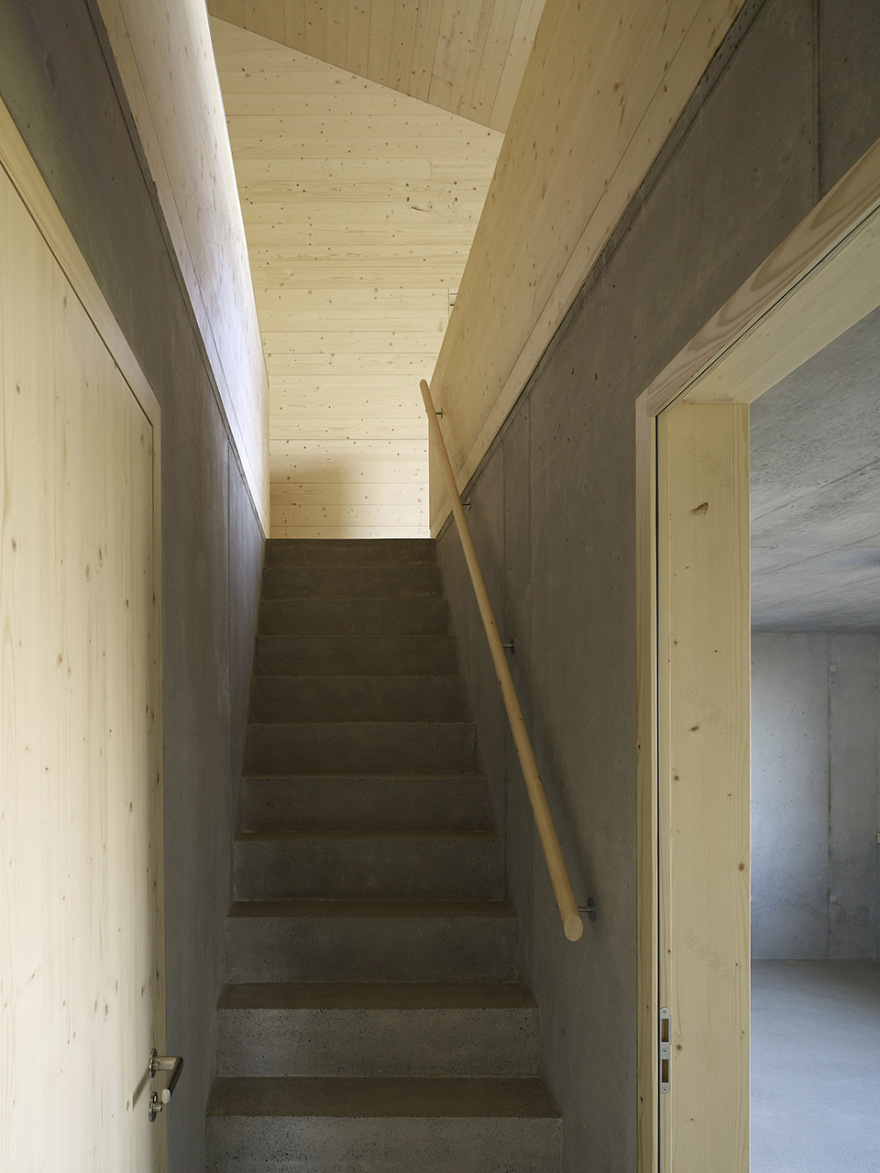 瑞士百年农舍变现代宜居双居室丨kit-19