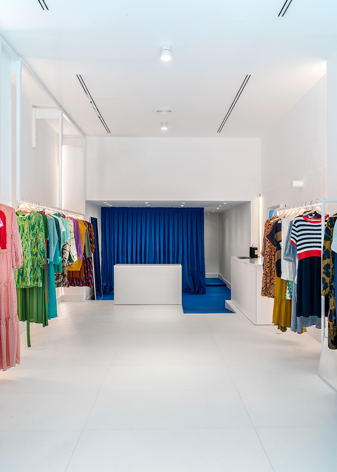 De la Ceca a la Meca 服装店改革升级丨西班牙桑坦德丨Mara Pardo-6