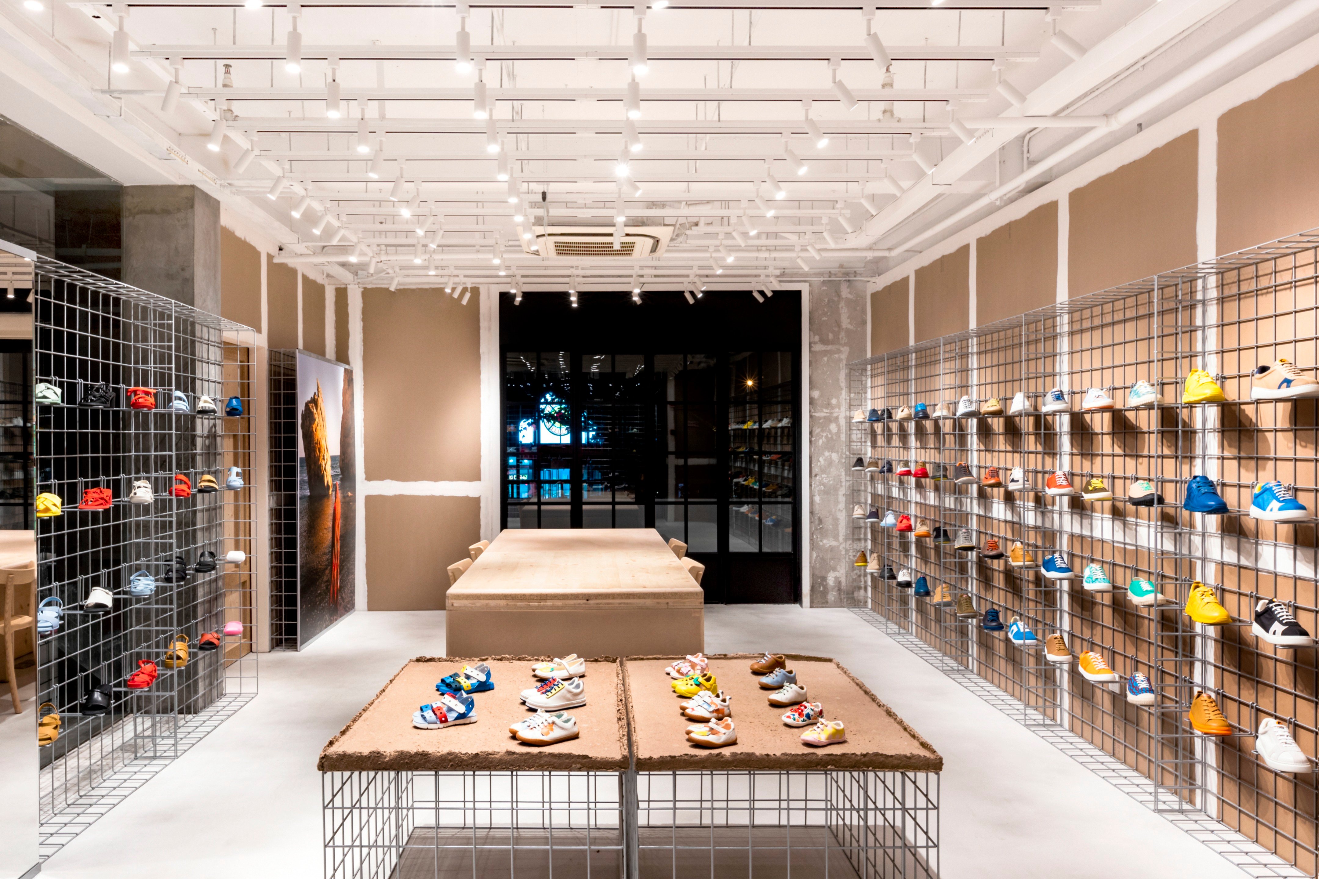 上海 Camper 鞋店室内设计丨中国上海丨Jo Nagasaka,Schemata Architects-2