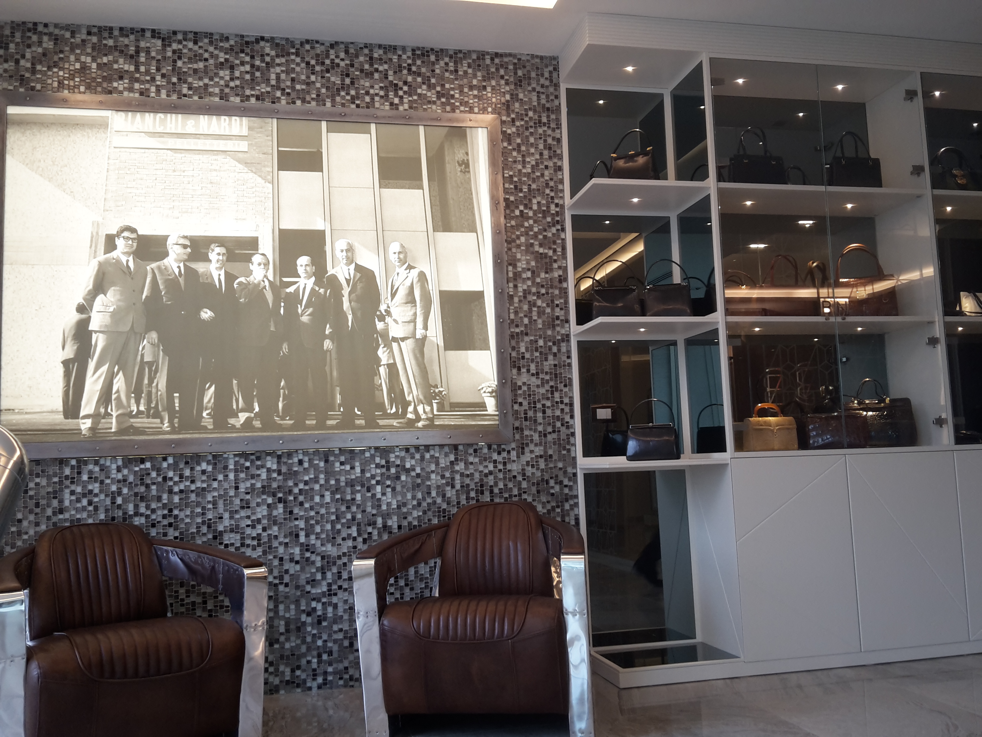 意大利奢华皮具工厂的创意设计之旅-4